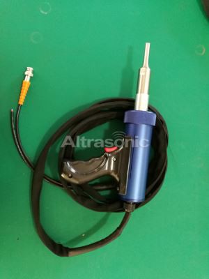Weldiwr Smot Ultrasonic ar gyfer Weldio Plastig